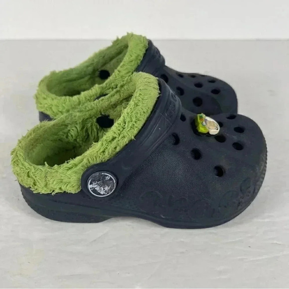 Crocs fleece  lined sandals - Picture 4 of 7